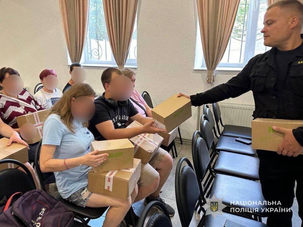 Шосткинські поліцейські зустрілися з батьками дітей з інвалідністю + Фото